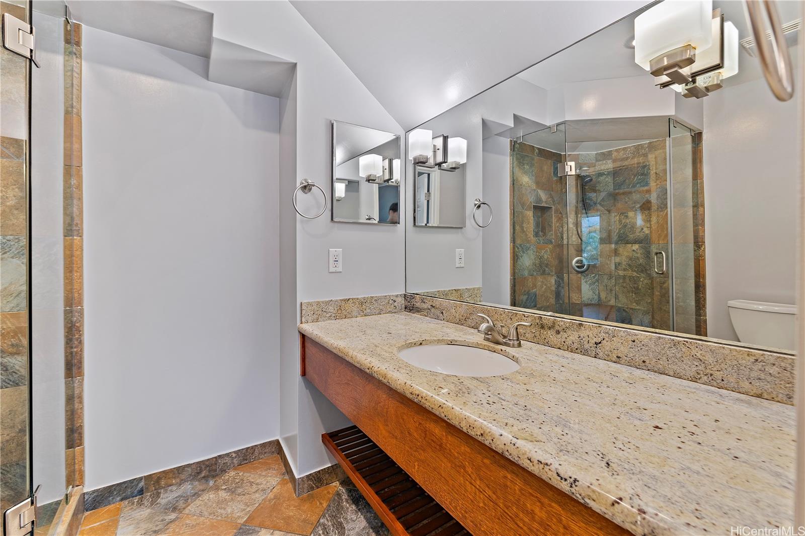 46-010 Aliikane Place  Unit 212