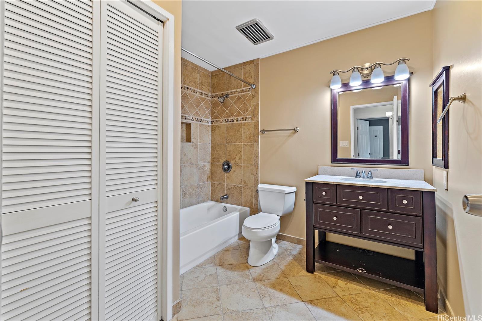 46-010 Aliikane Place  Unit 212