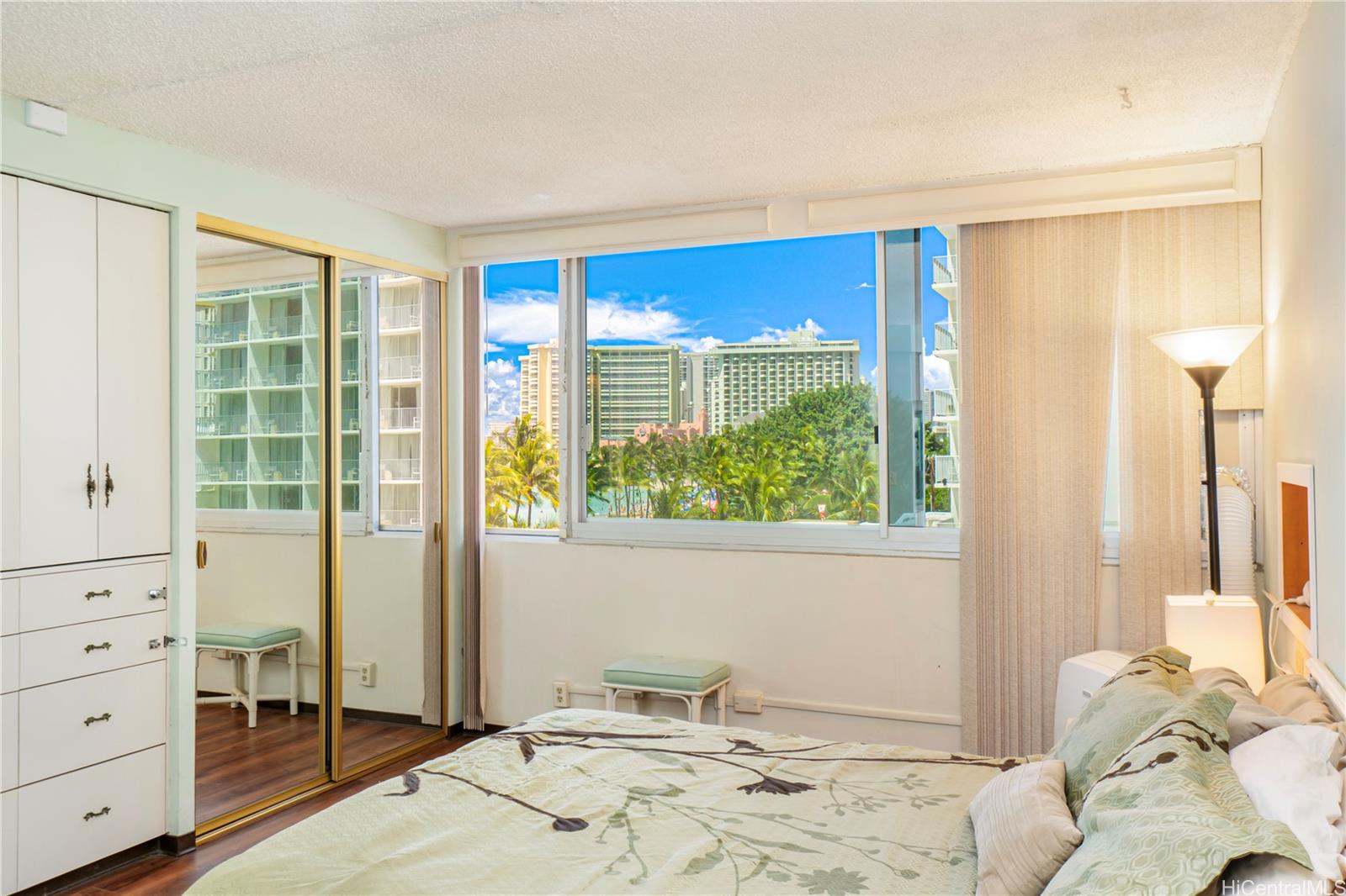 2500 Kalakaua Avenue  Unit 503