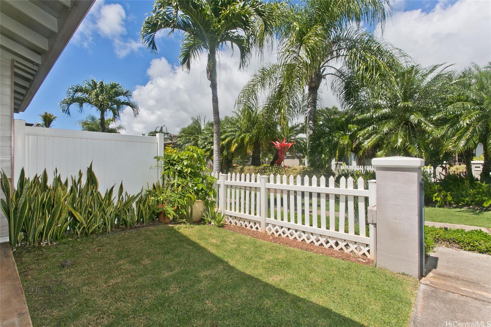 91-2093 Kaioli Street  Unit 1702
