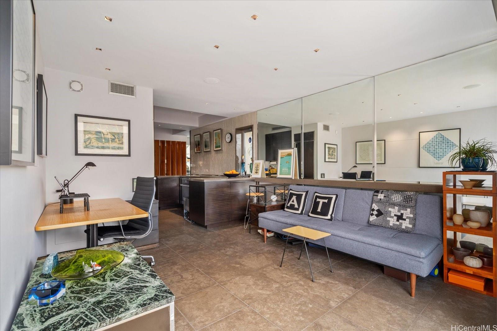 2979 Kalakaua Avenue  Unit 904