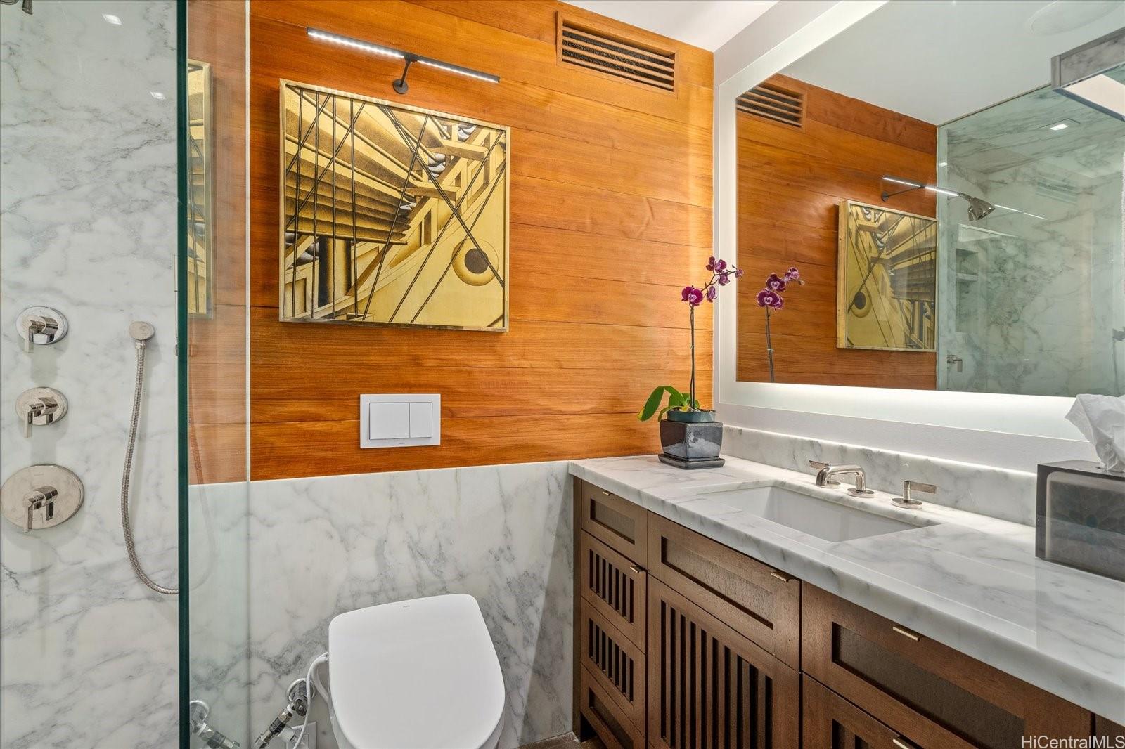 2979 Kalakaua Avenue  Unit 904