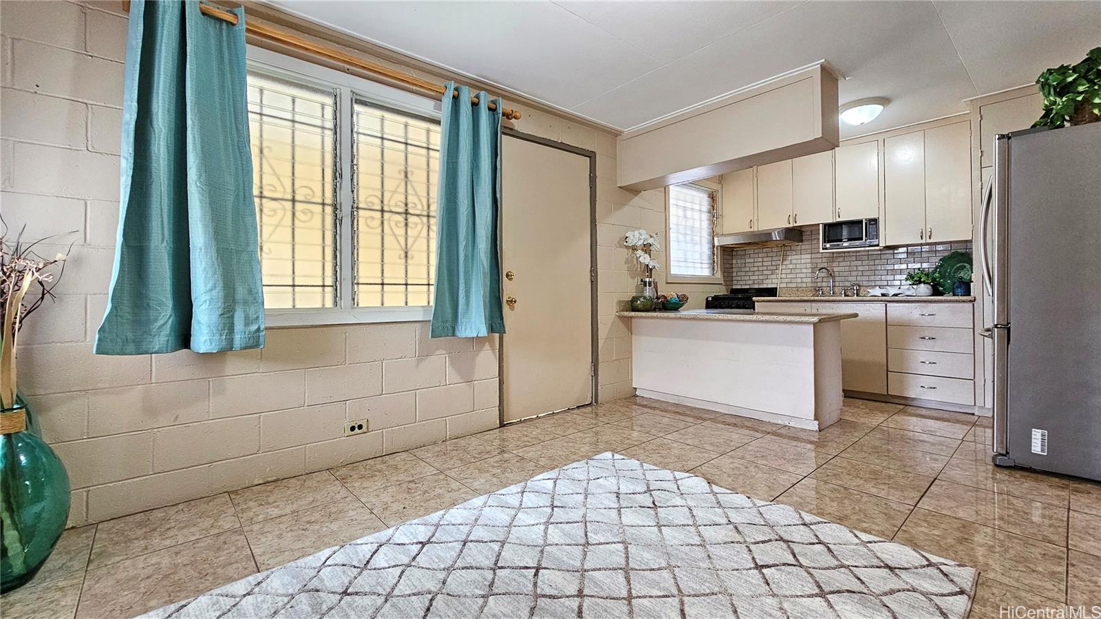 2765 Kapiolani Boulevard  Unit 107
