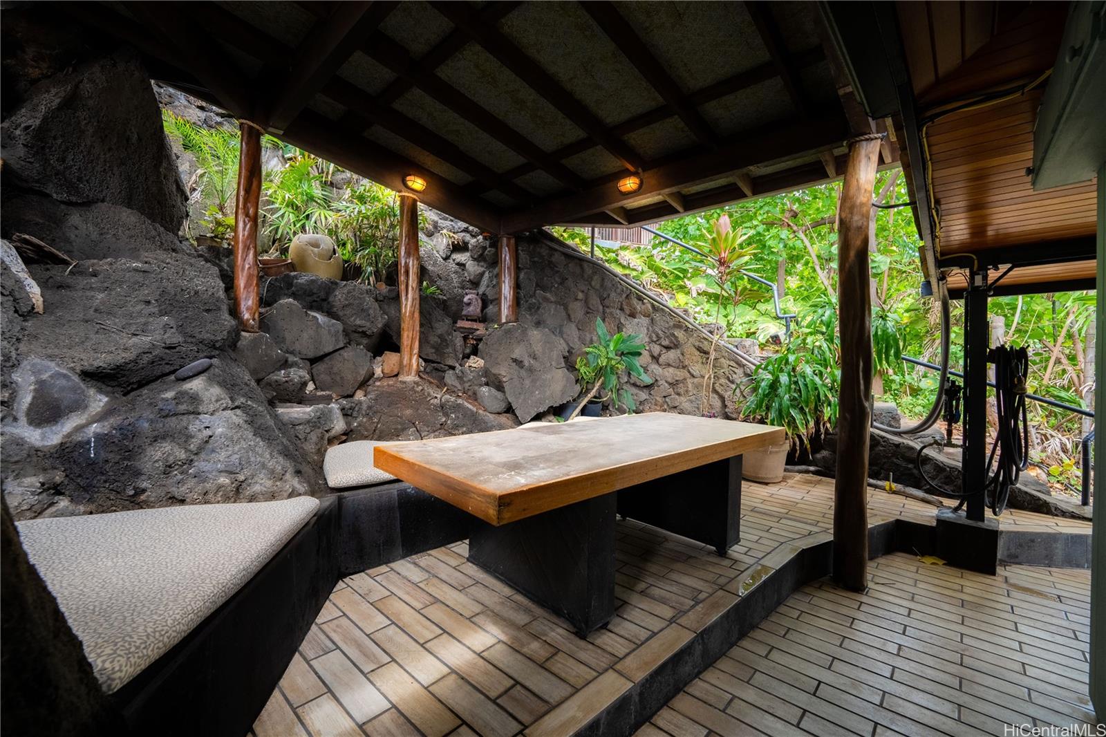 4074 Puu Eleele Place