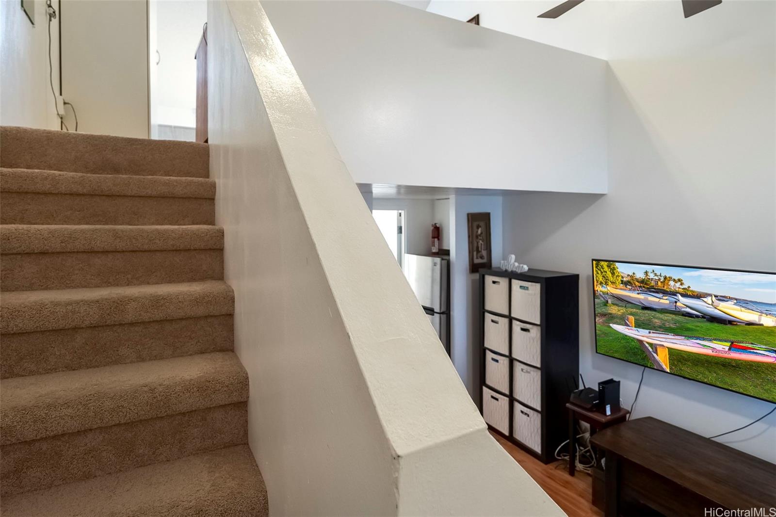 2860 Waialae Avenue  Unit PH3