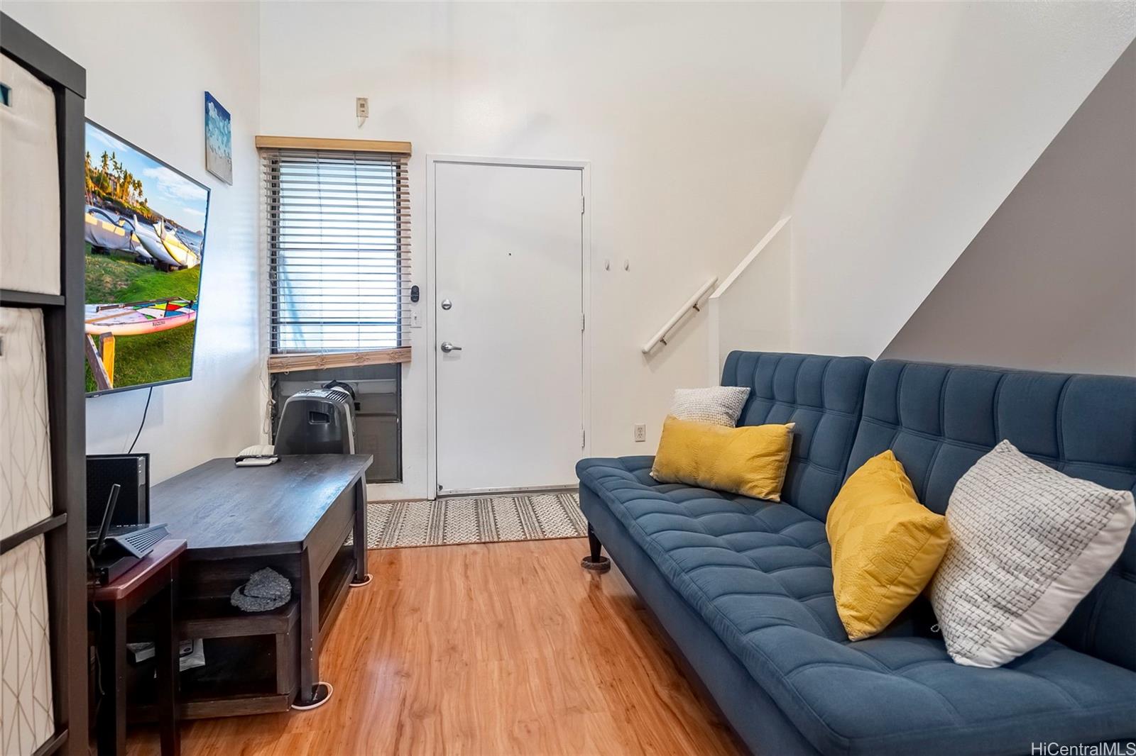 2860 Waialae Avenue  Unit PH3