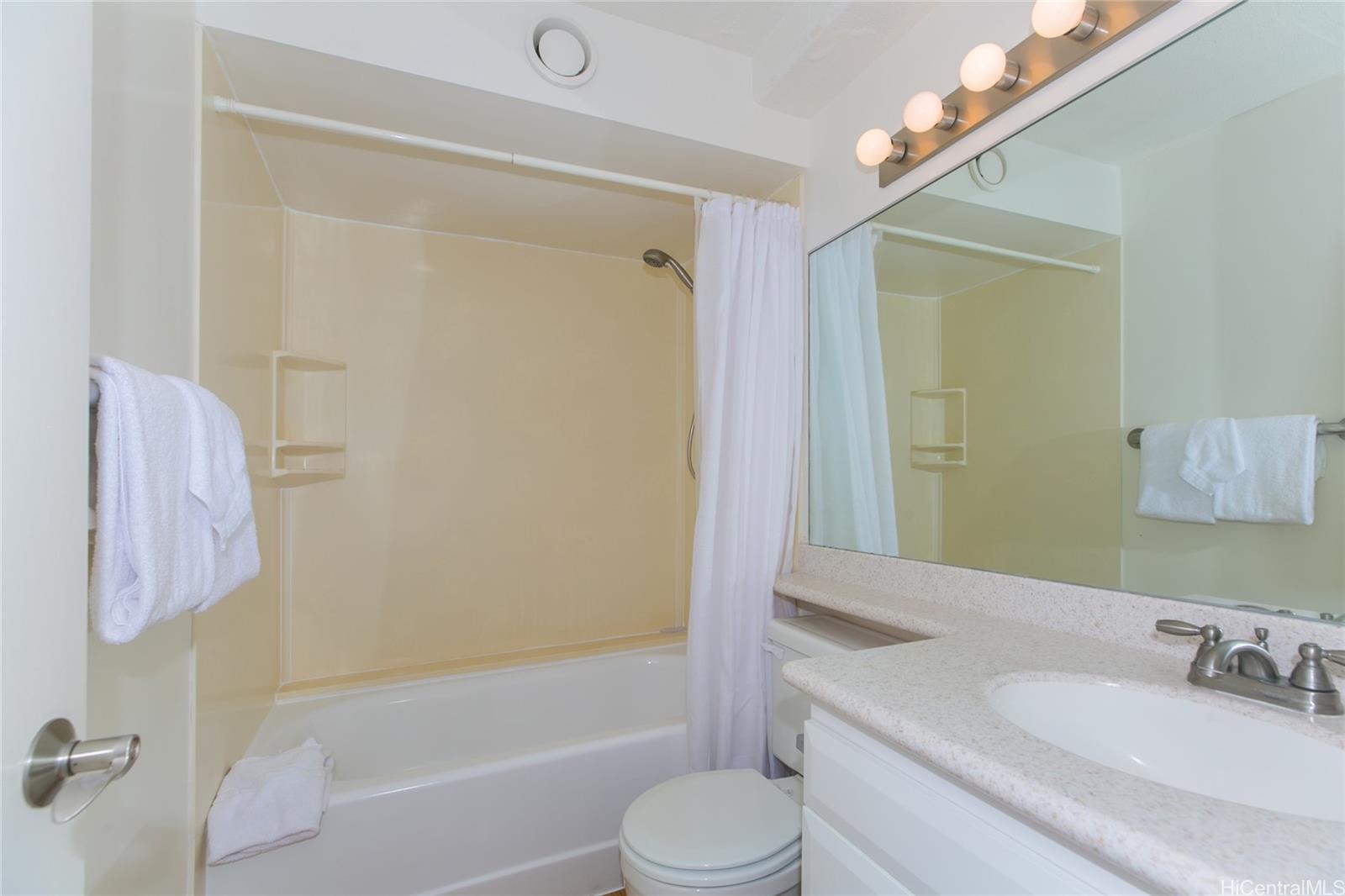 1778 Ala Moana Boulevard  Unit 1207