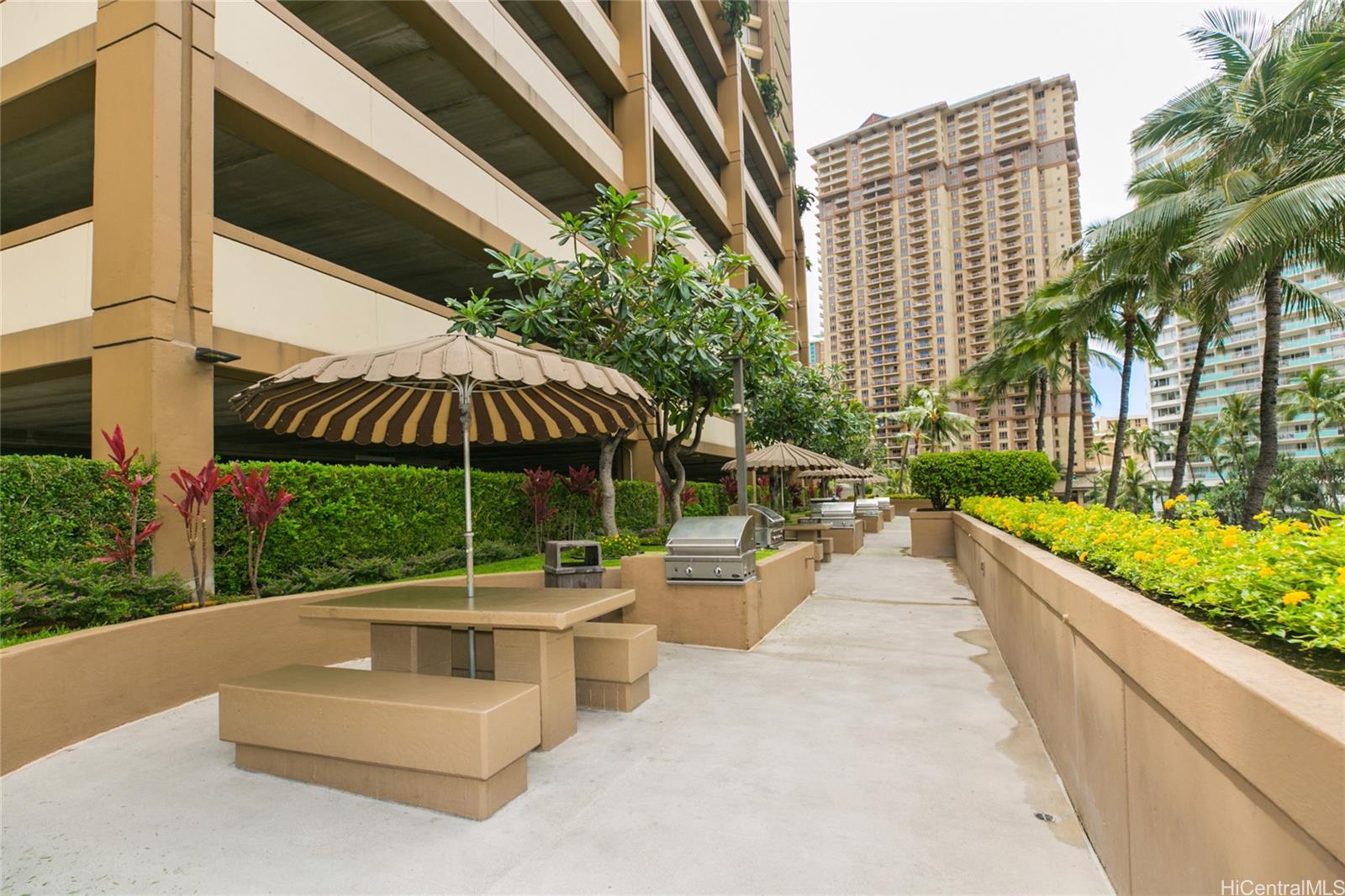 1778 Ala Moana Boulevard  Unit 1207