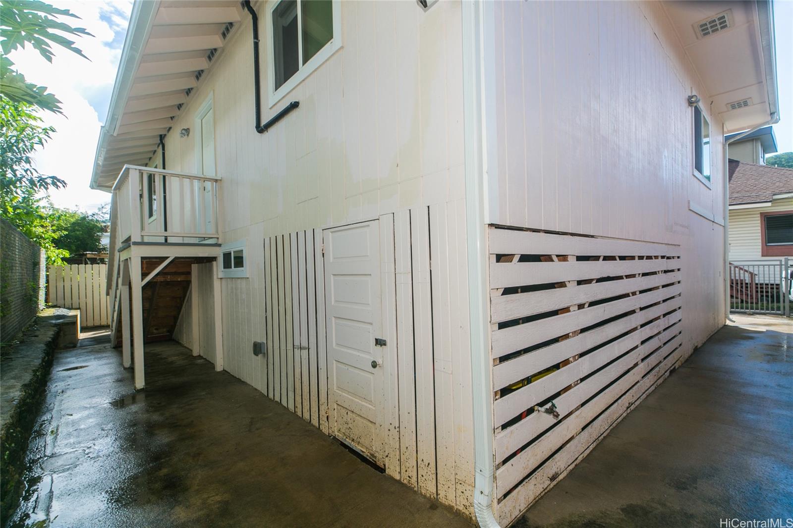 46 Kauila Street Unit A Honolulu HI 96813 listed 04062023