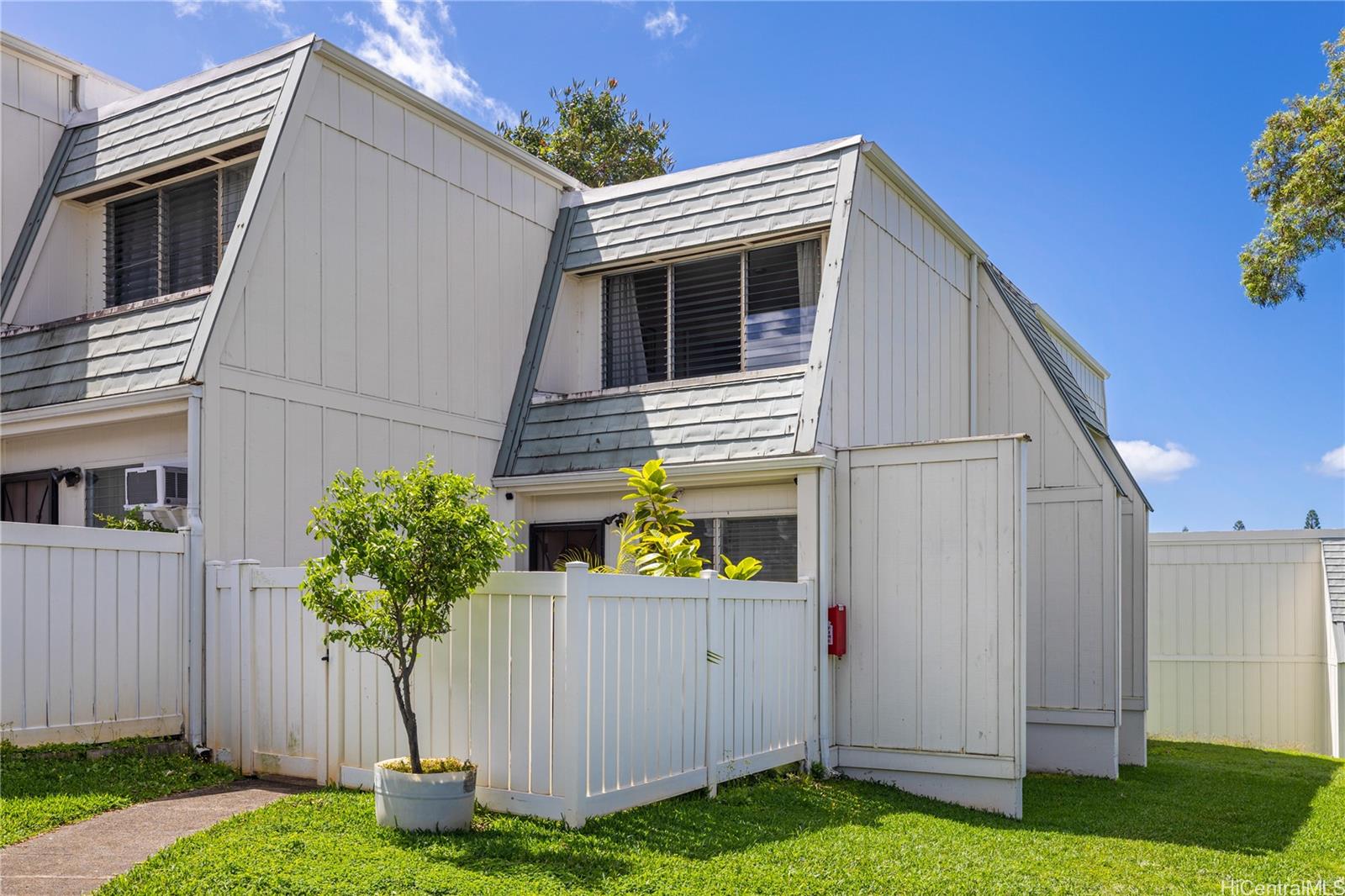 98-715F Kaonohi Street Unit 26 98-715F Kaonohi Street Unit 26