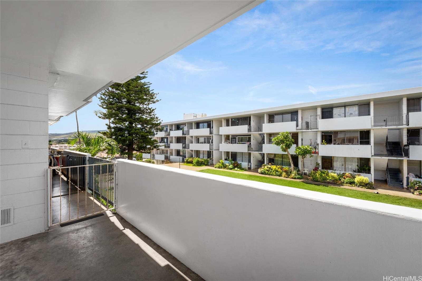 94-249 Waikele Road  Unit B214