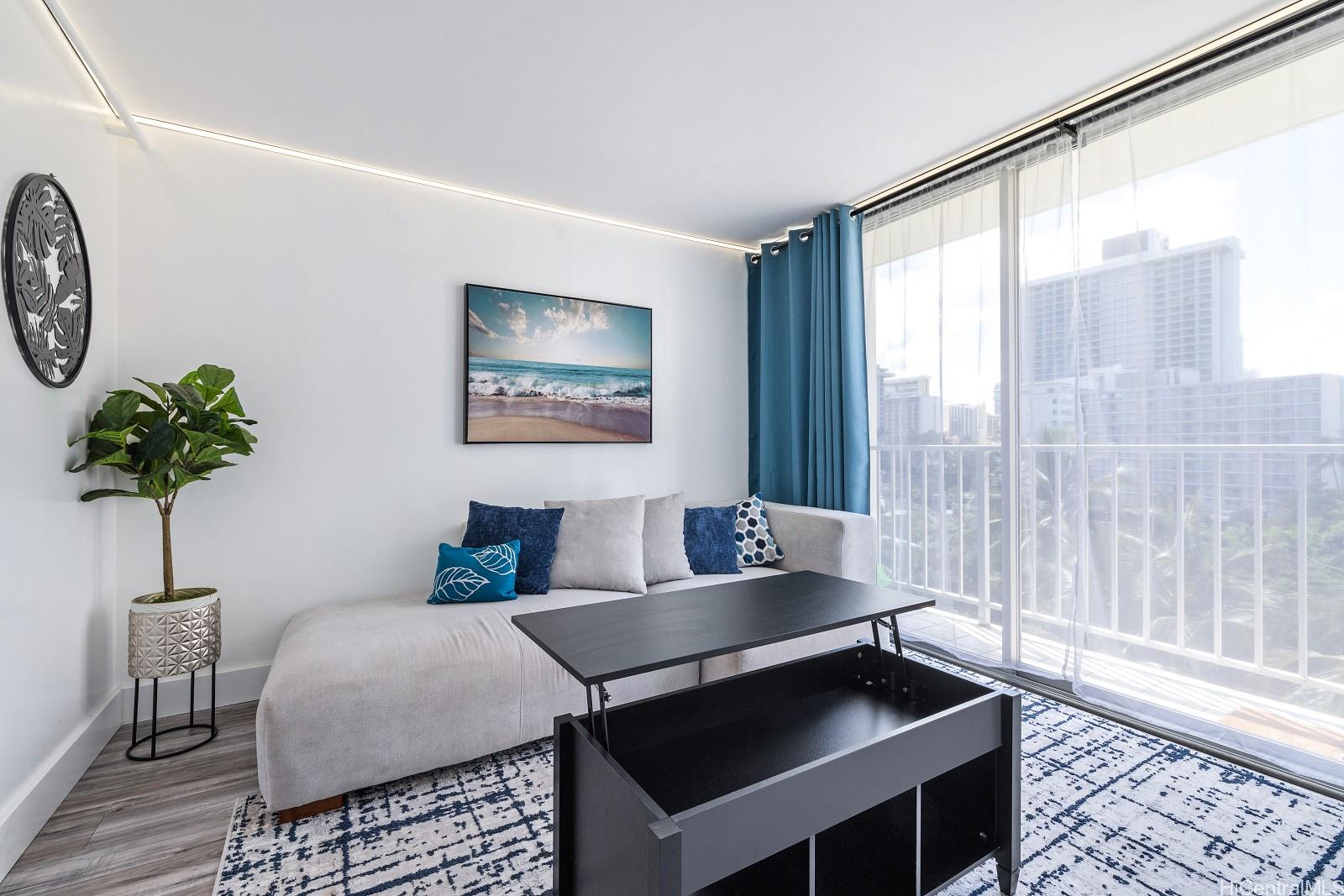 2427 Kuhio Avenue  Unit 804