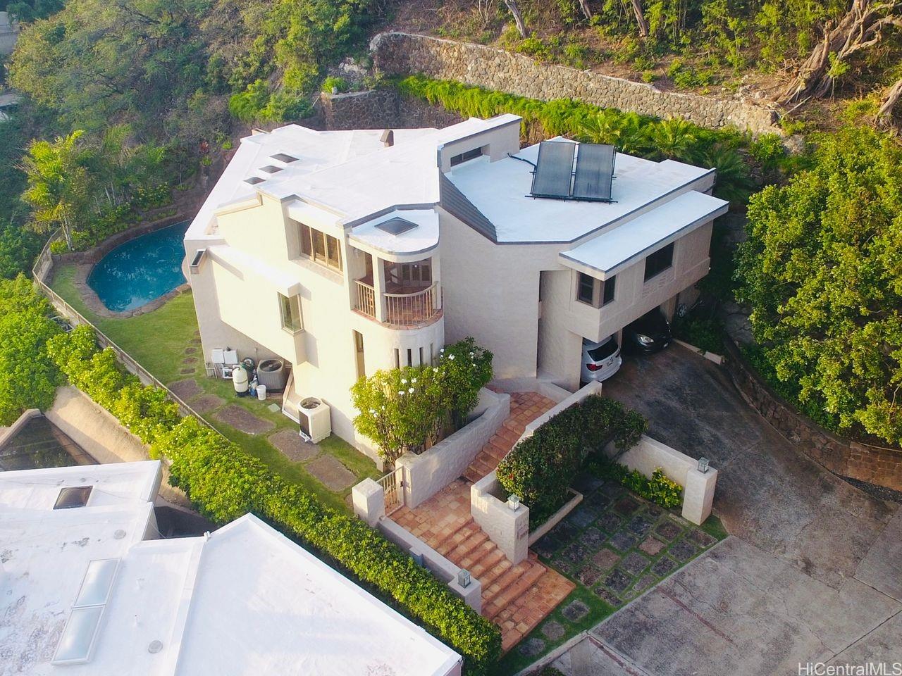 3210 Diamond Head Road  Unit 4