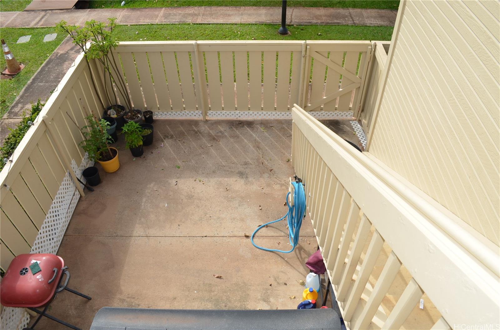 91-1040 Kaiau Avenue  Unit 12F