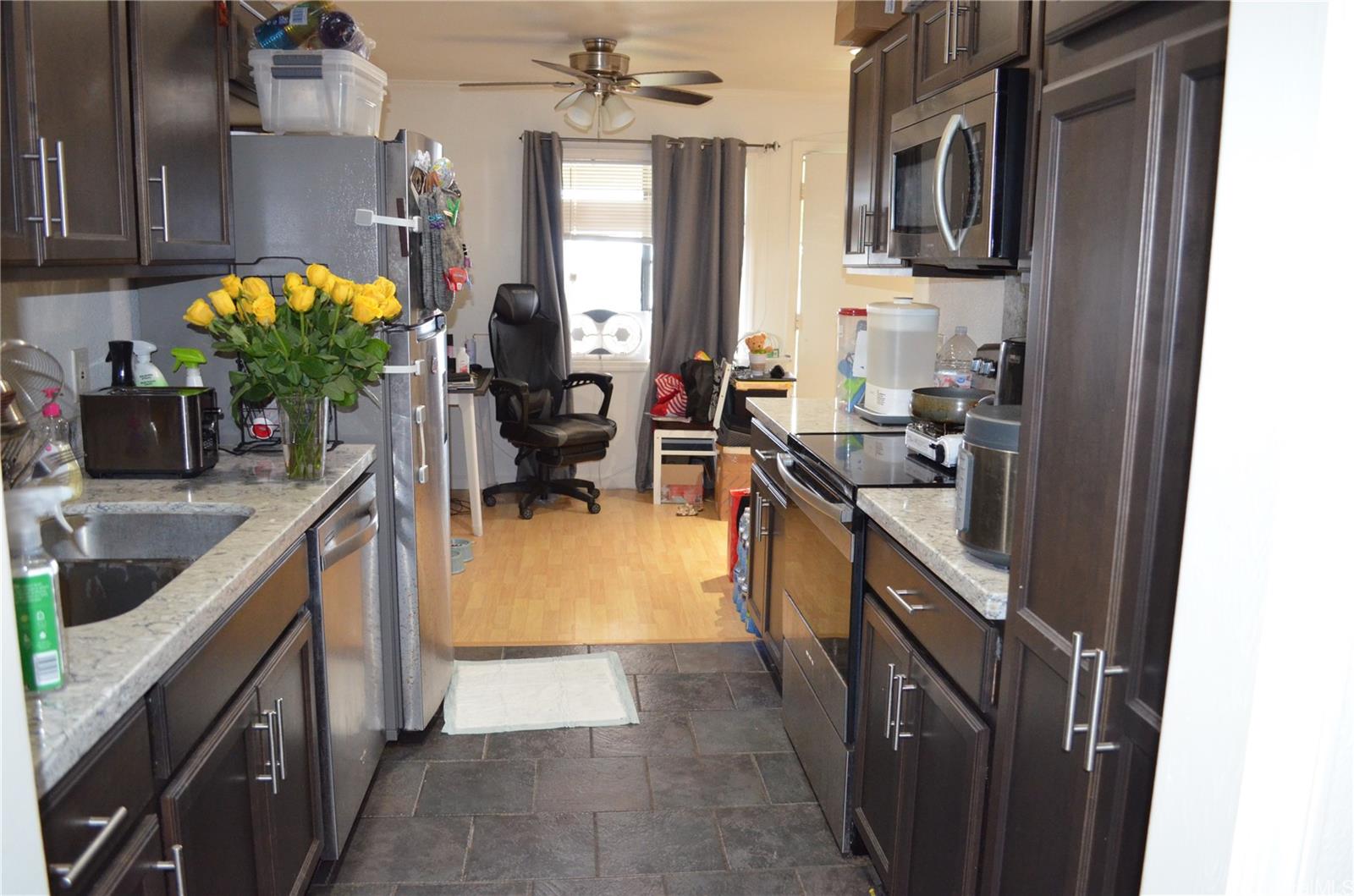 91-1040 Kaiau Avenue  Unit 12F