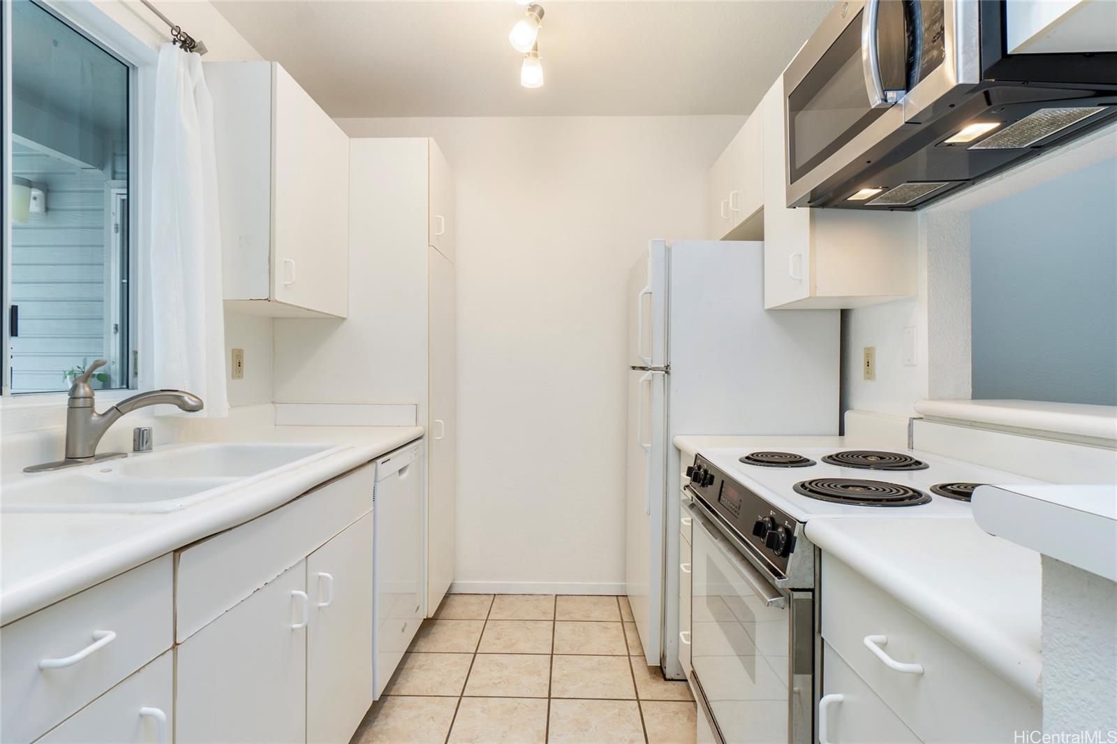 95-802 Wikao Street  Unit R202