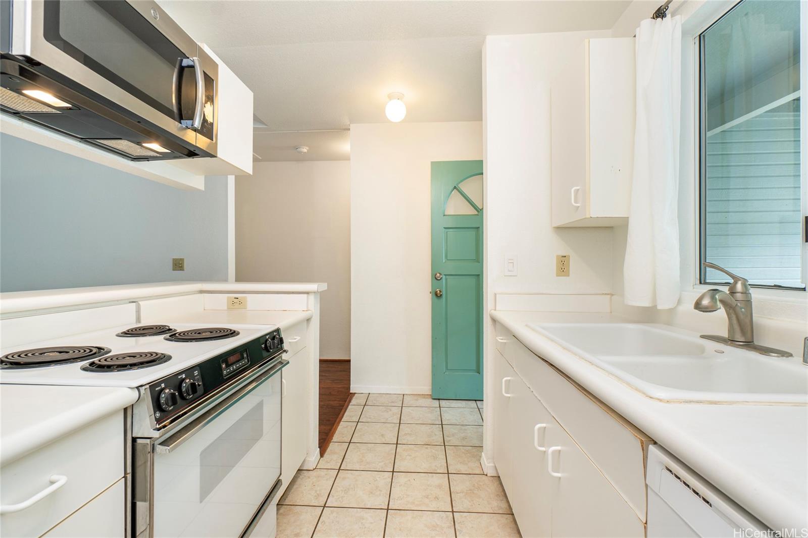 95-802 Wikao Street  Unit R202