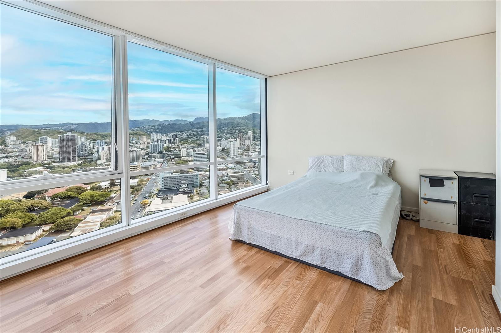1288 Kapiolani Boulevard  Unit I-3701