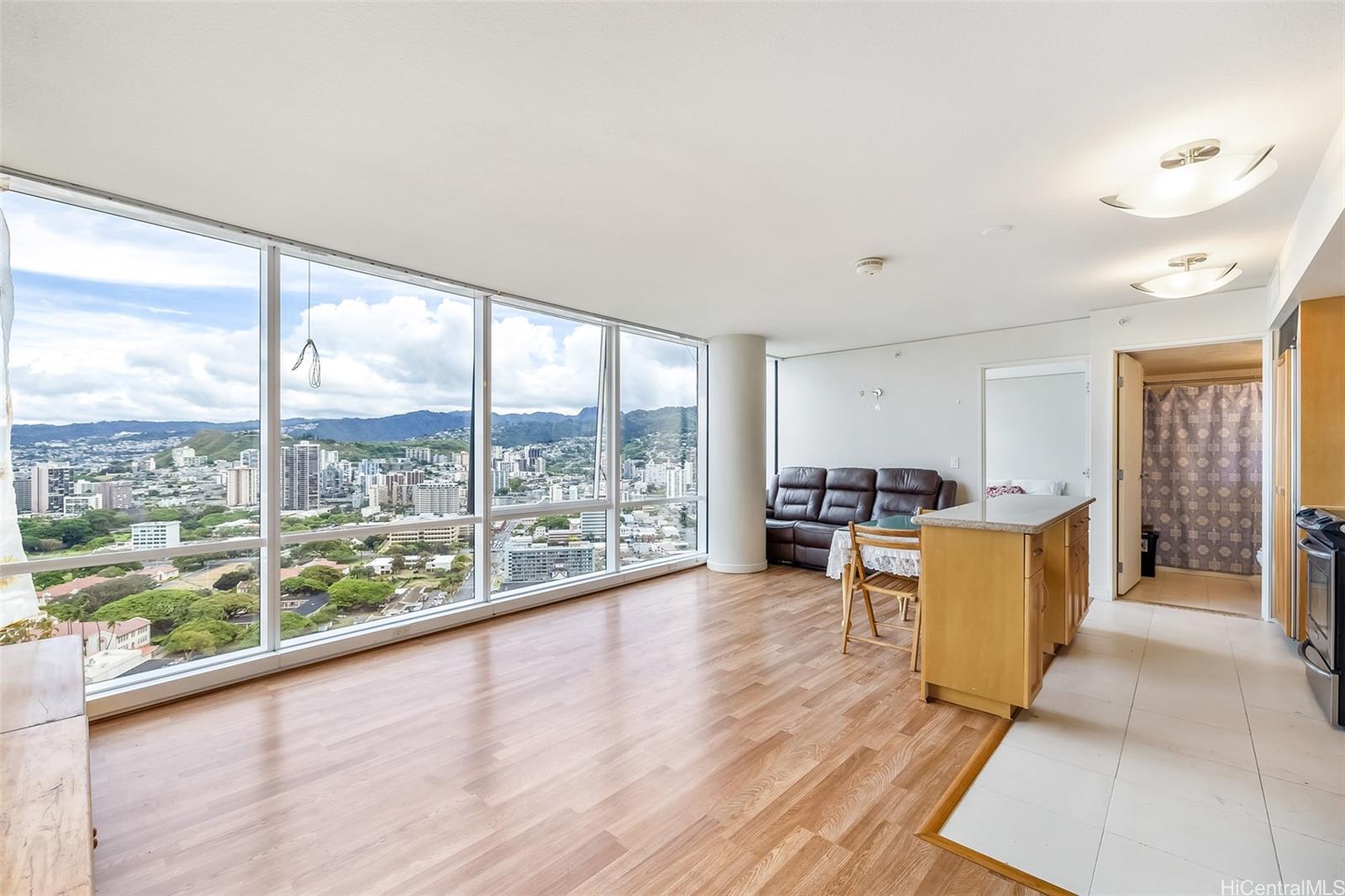 1288 Kapiolani Boulevard  Unit I-3701