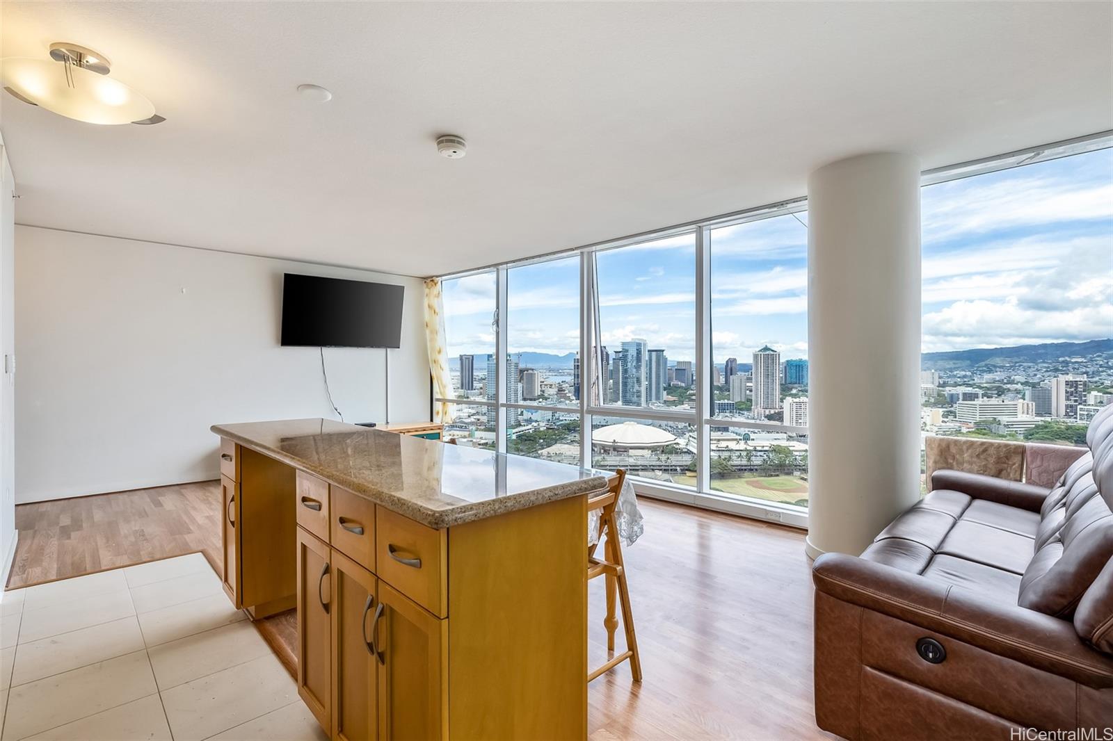 1288 Kapiolani Boulevard  Unit I-3701
