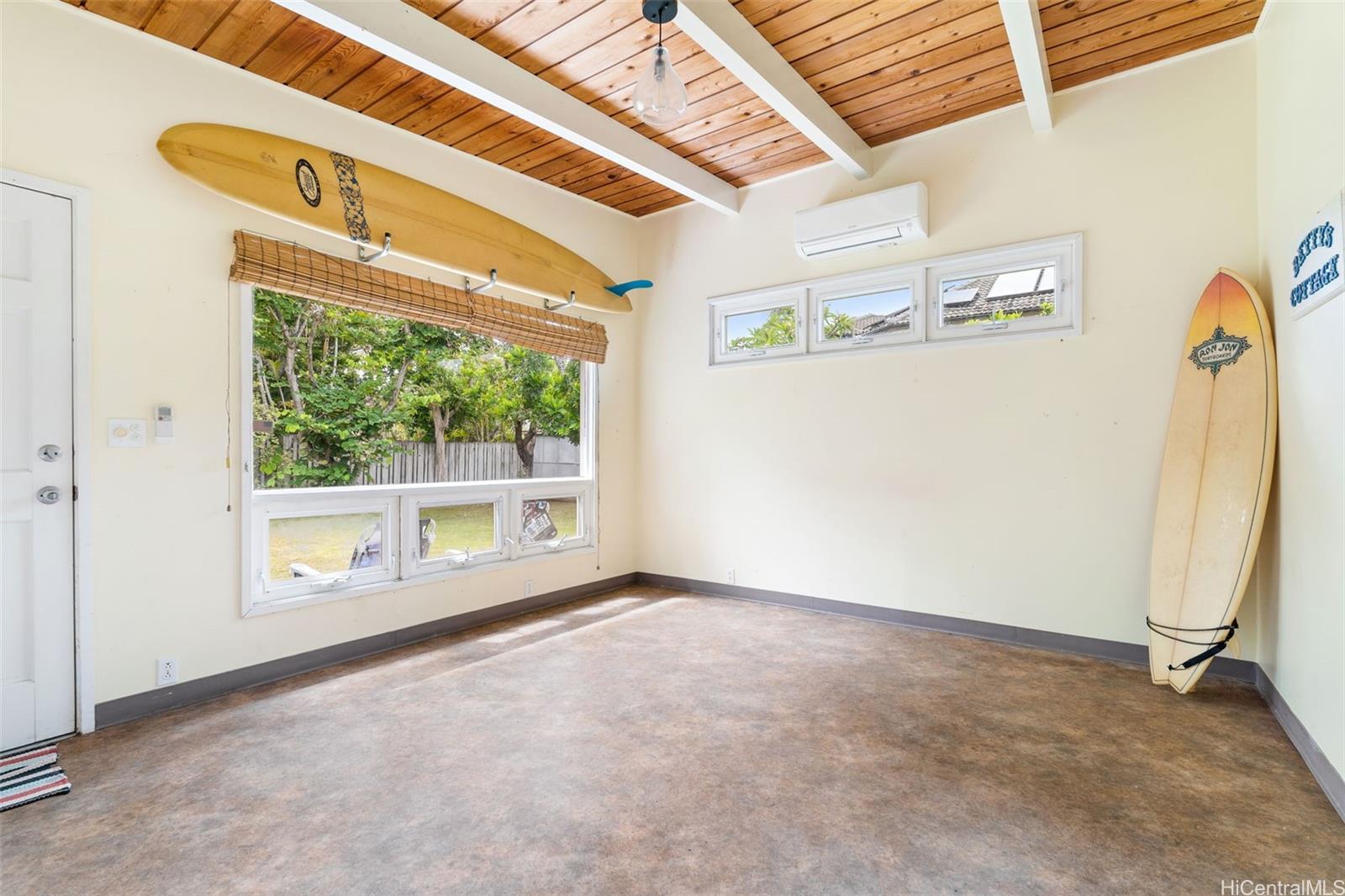 114 Kaelepulu Drive