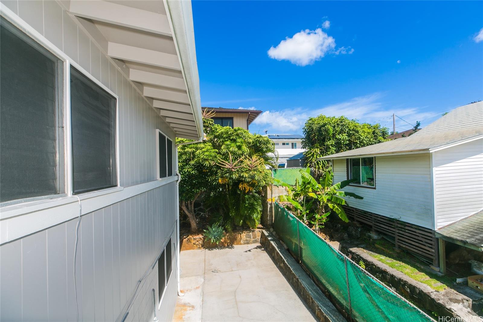 1111A 1st Avenue Honolulu HI 96816 listed 06062023