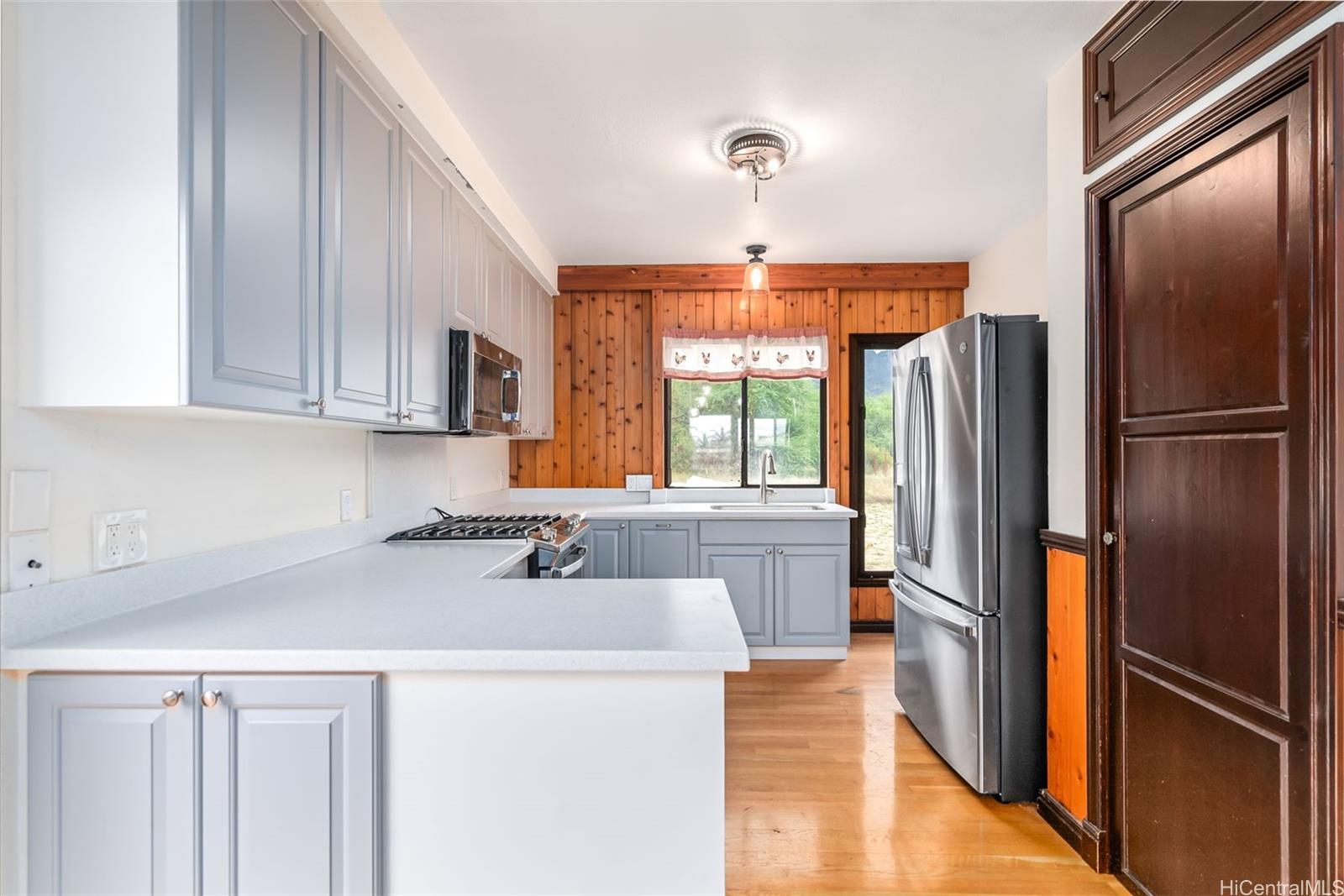 85-834 Piliuka Place