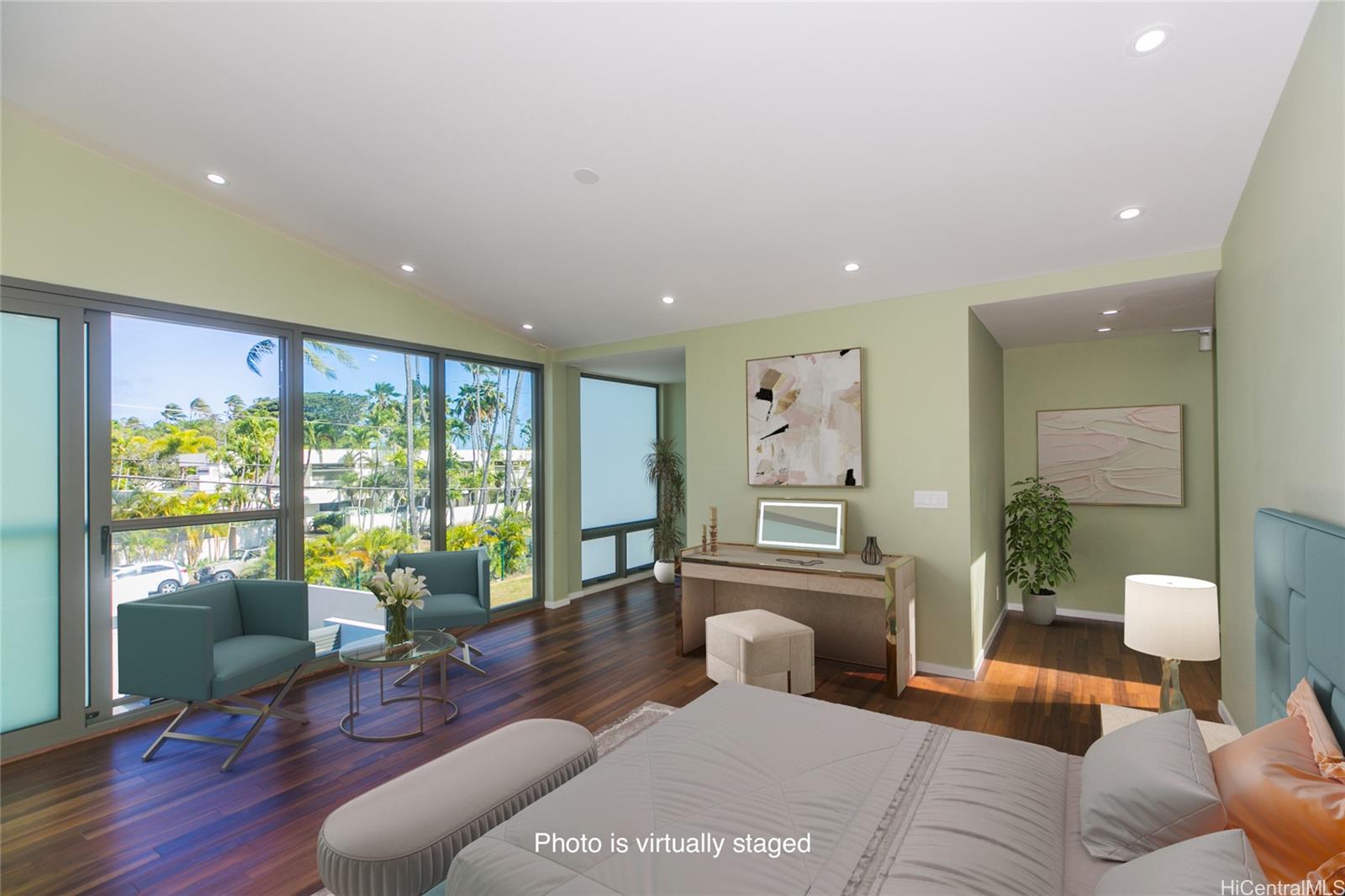 4758 Kahala Avenue