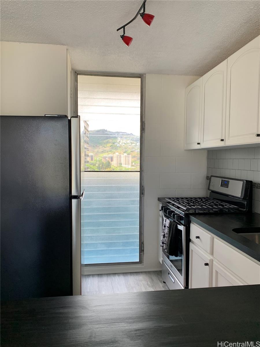 2630 Kapiolani Boulevard  Unit 1403