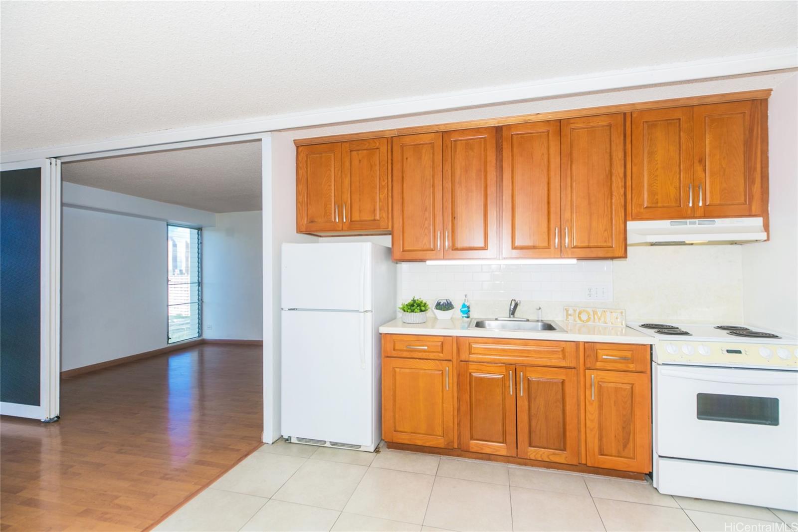 1655 Makaloa Street  Unit 1611