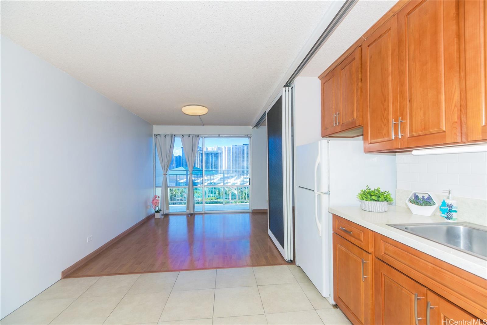 1655 Makaloa Street  Unit 1611