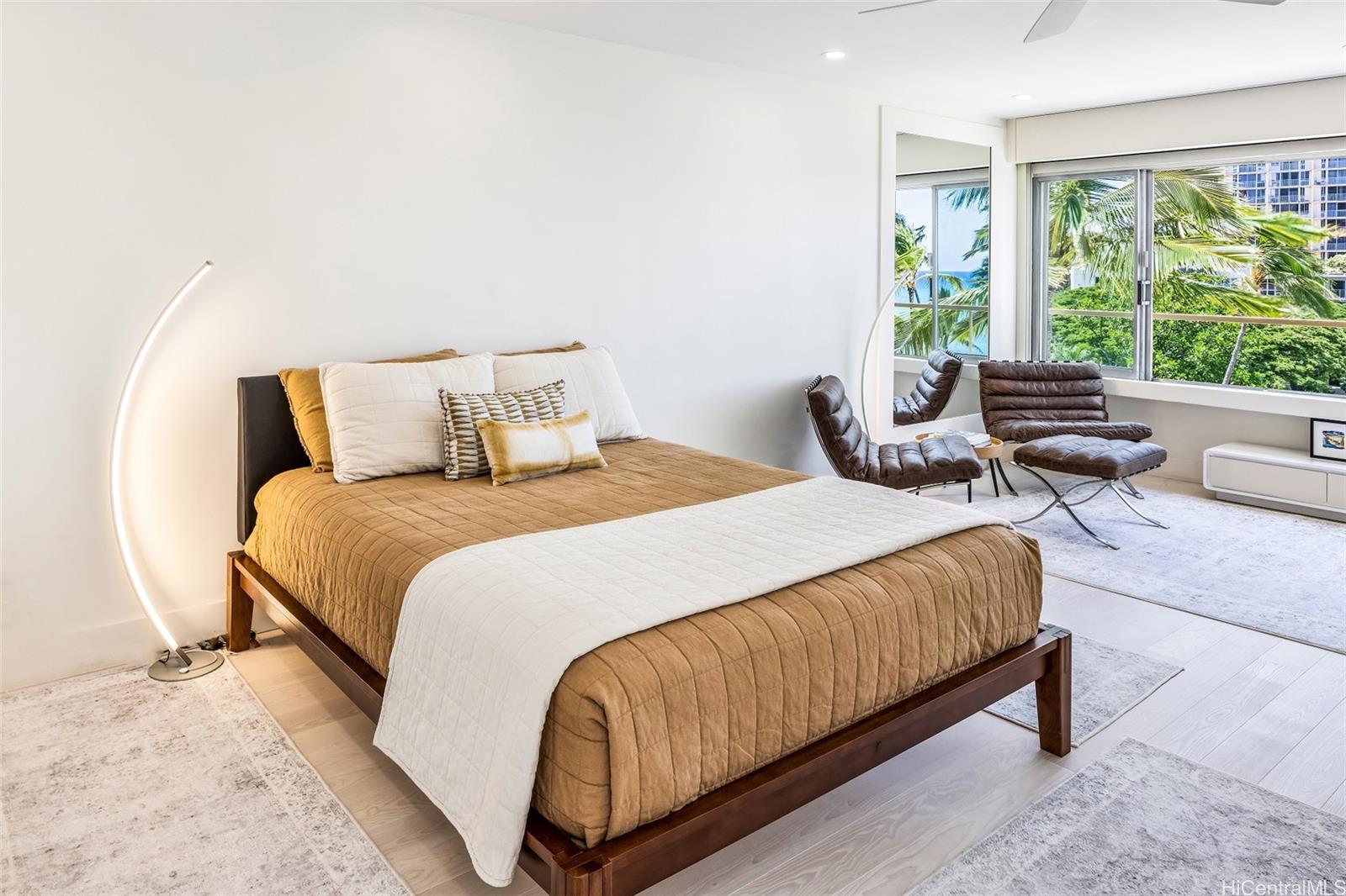 2895 Kalakaua Avenue  Unit 506