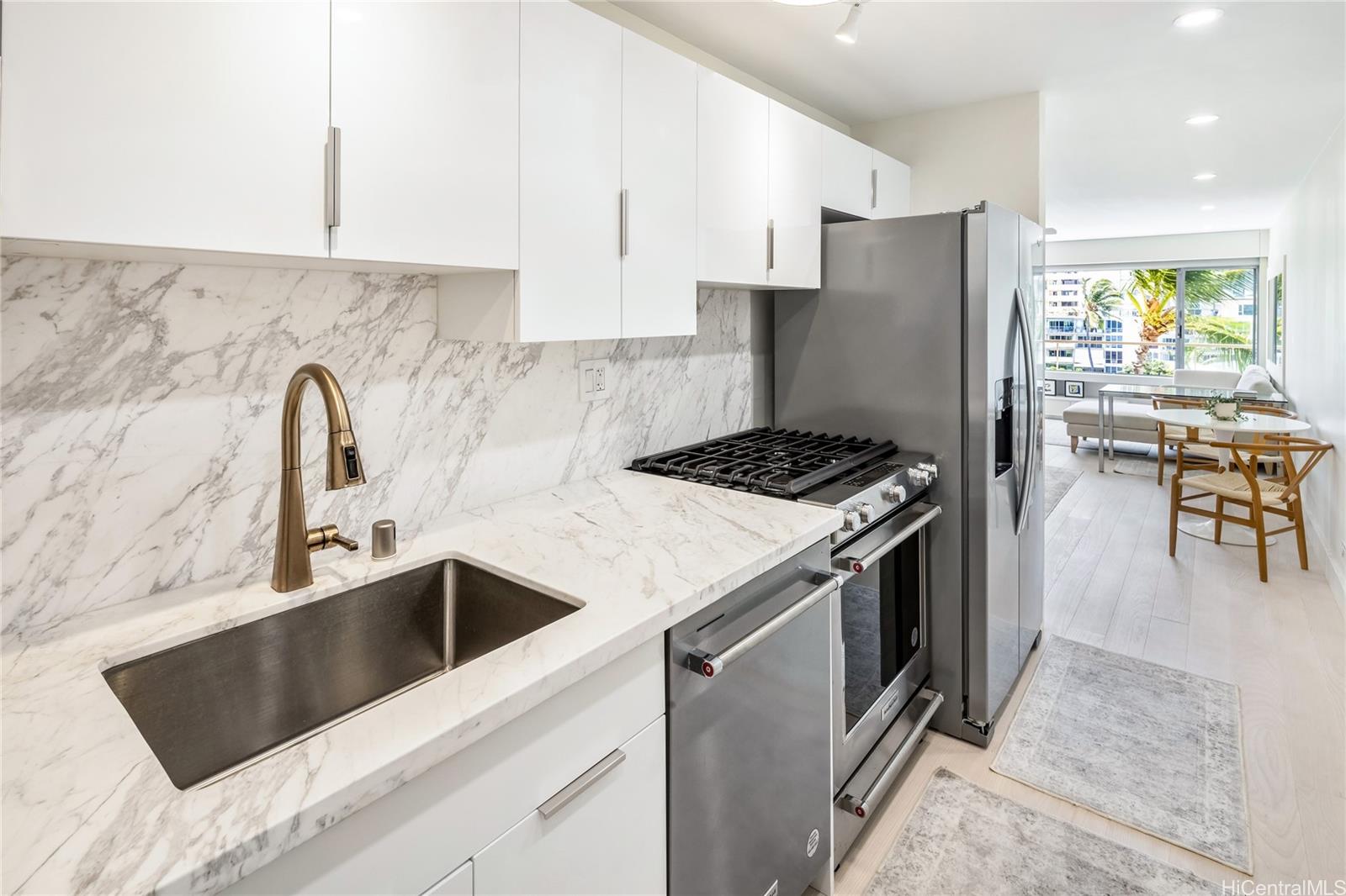 2895 Kalakaua Avenue  Unit 506