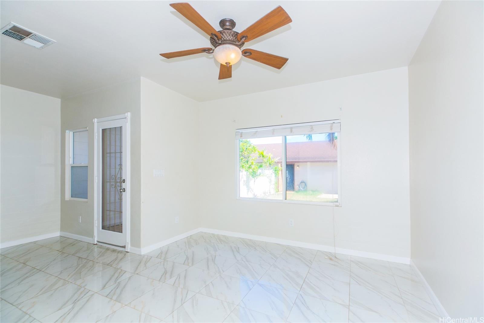 91-1026 Kaimalie Street  Unit Q2