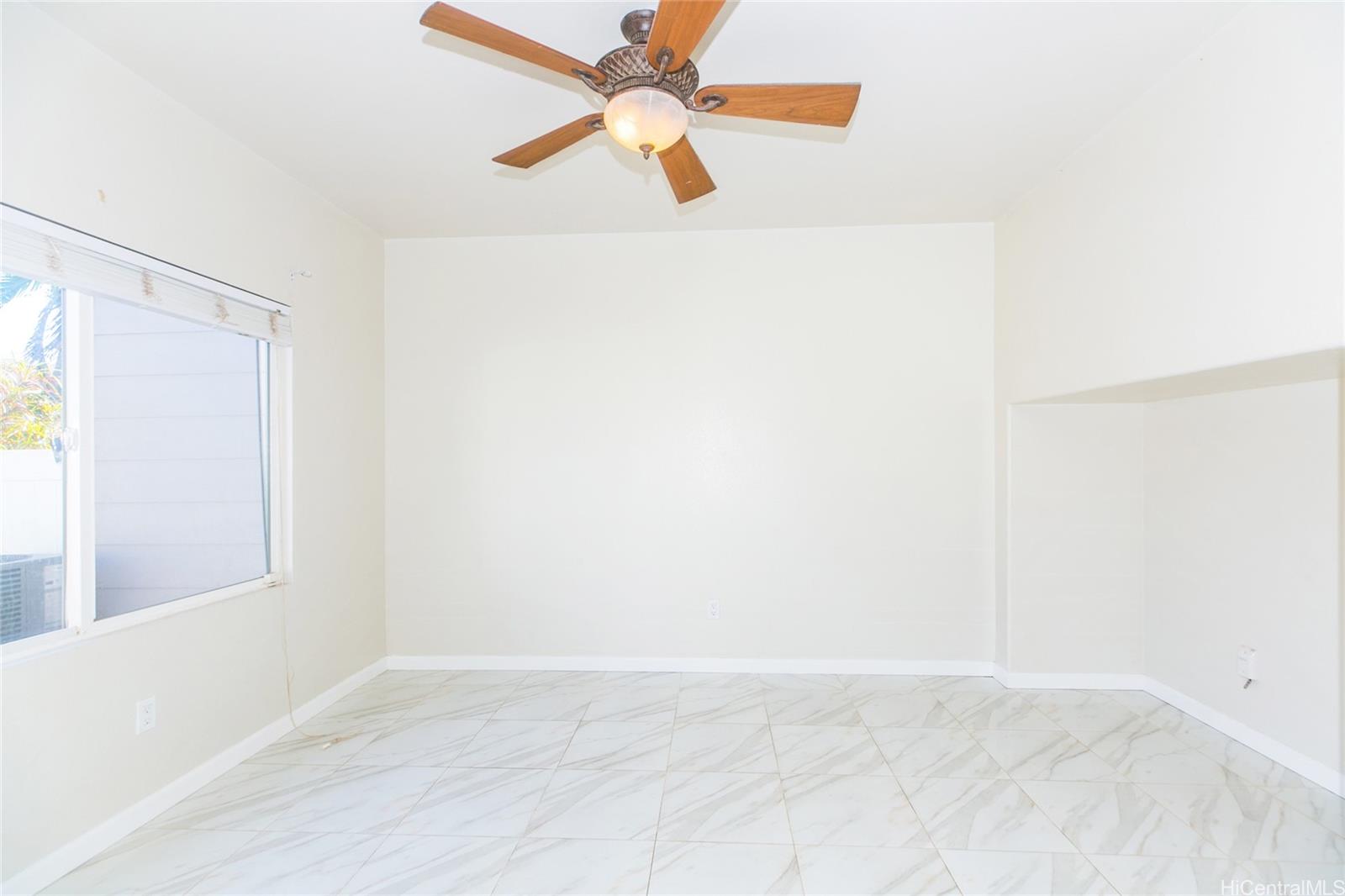 91-1026 Kaimalie Street  Unit Q2