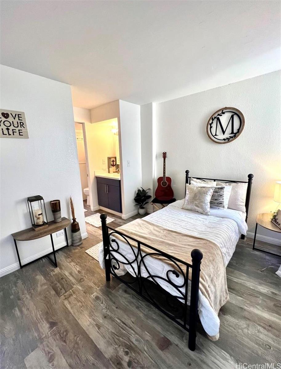 320 Liliuokalani Avenue  Unit 902