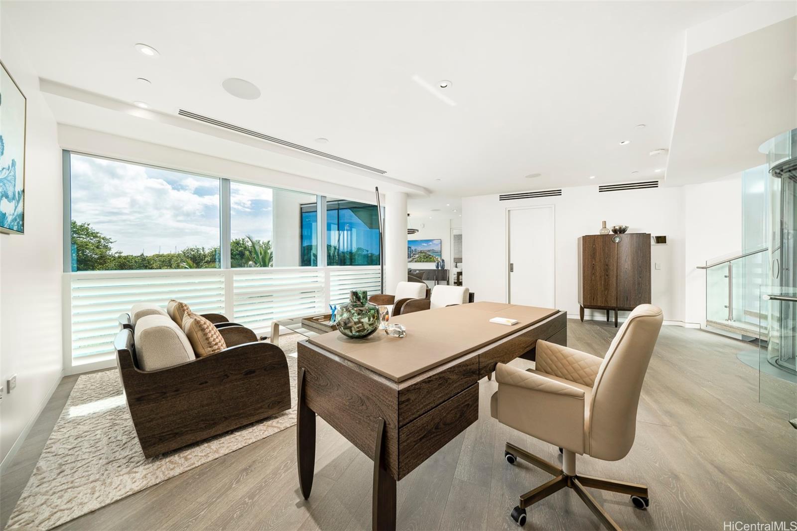 1118 Ala Moana Boulevard  Unit V 1/6