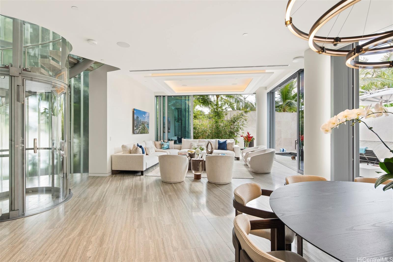 1118 Ala Moana Boulevard  Unit V 1/6