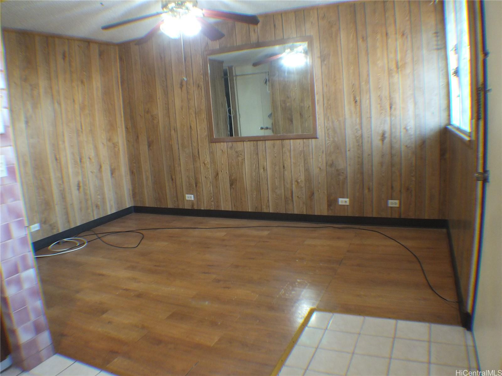 Photo 4 of 14
