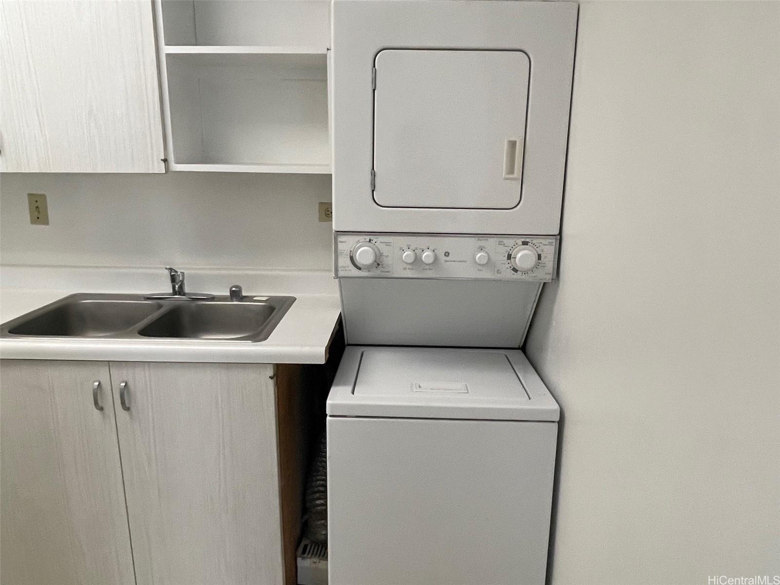 2465 Ala Wai Boulevard  Unit 1203