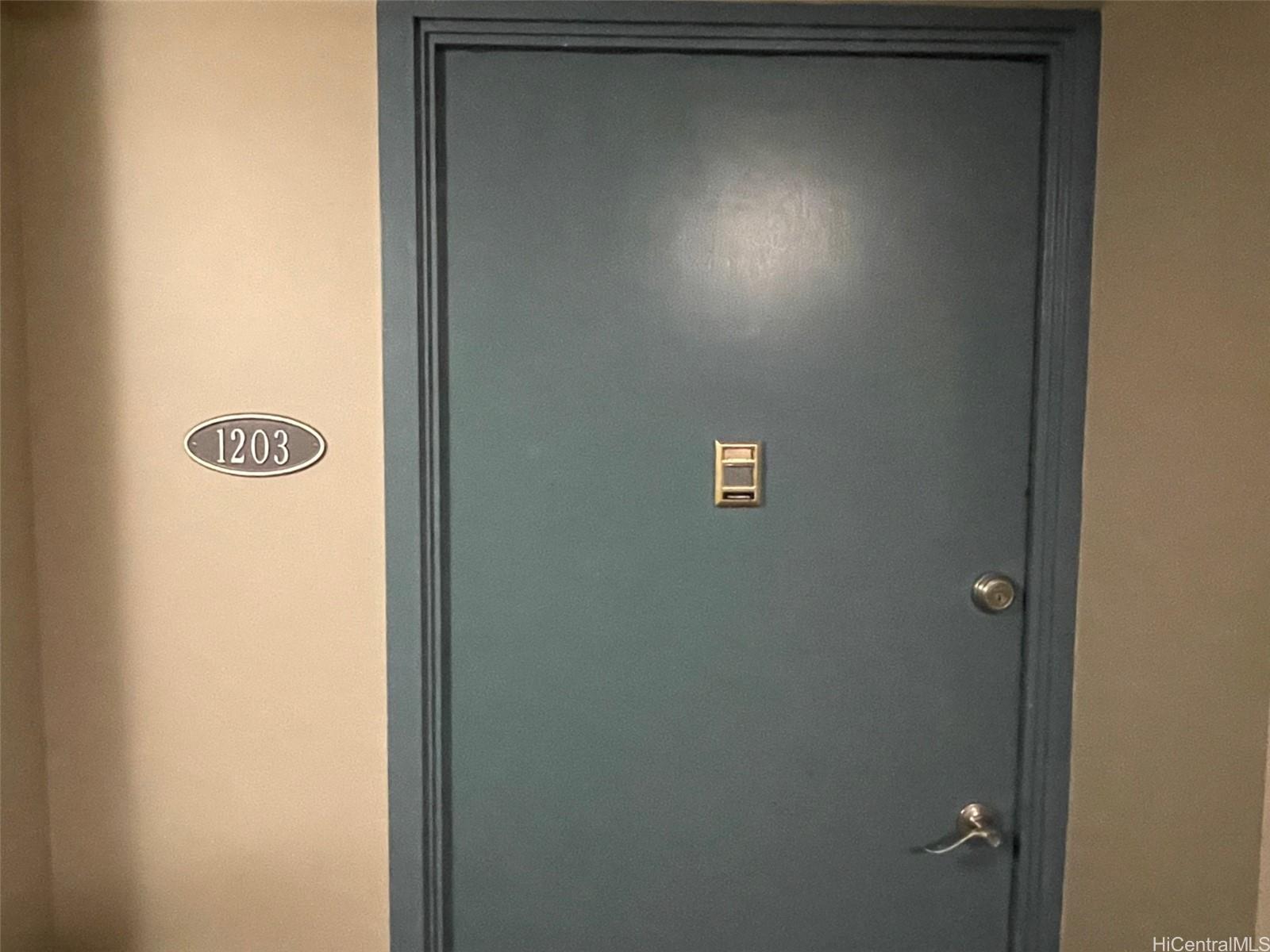 2465 Ala Wai Boulevard  Unit 1203