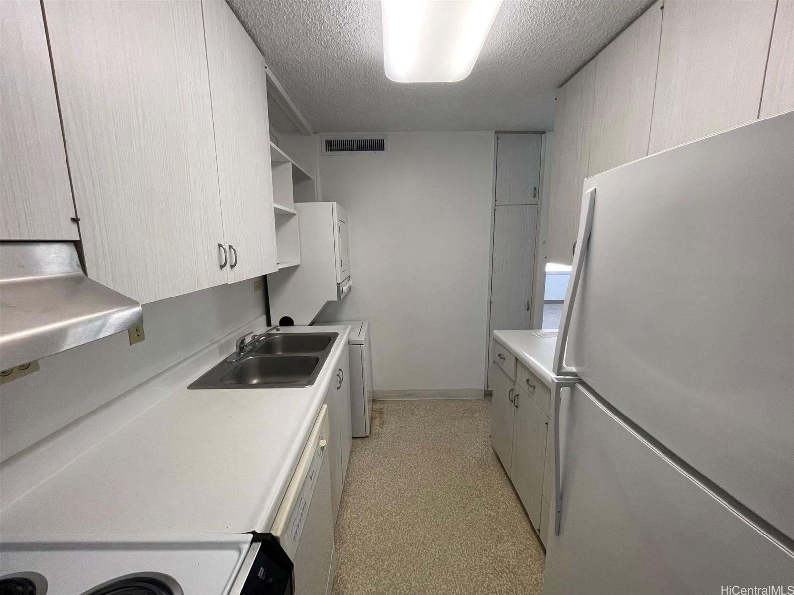2465 Ala Wai Boulevard  Unit 1203