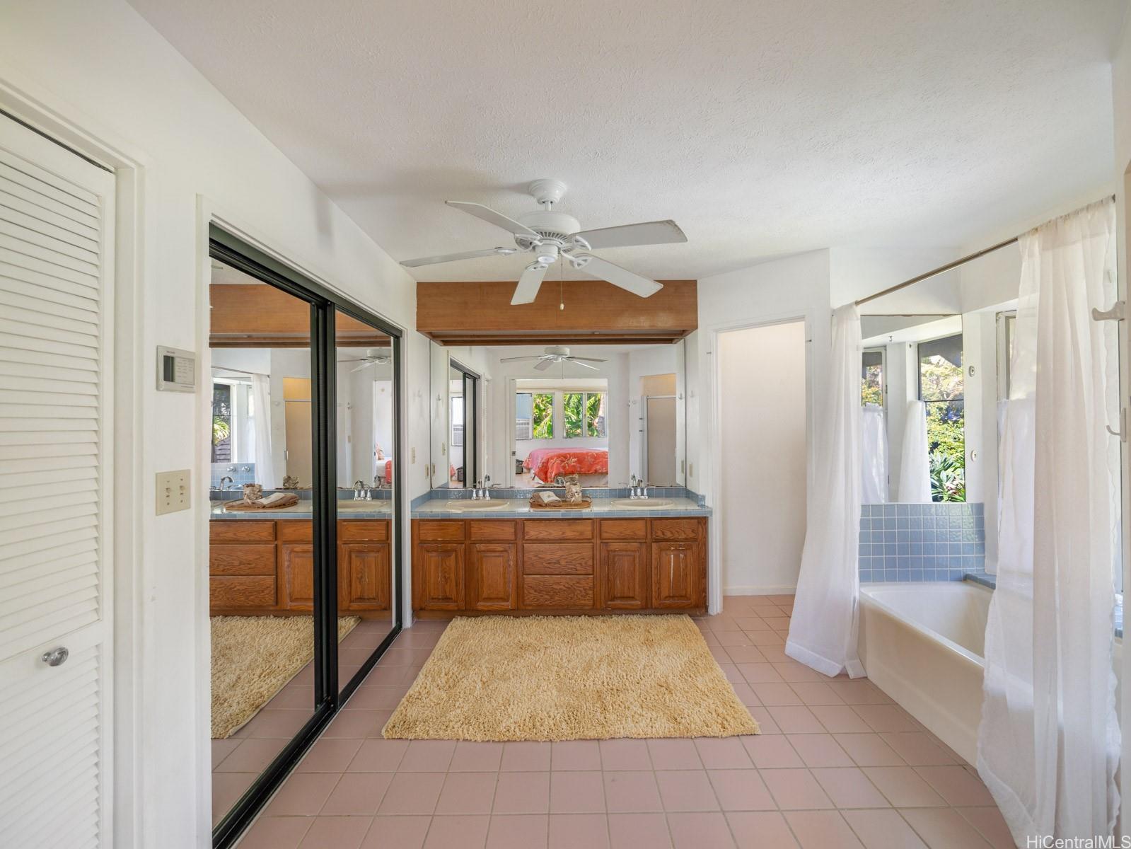 4561 Aukai Avenue