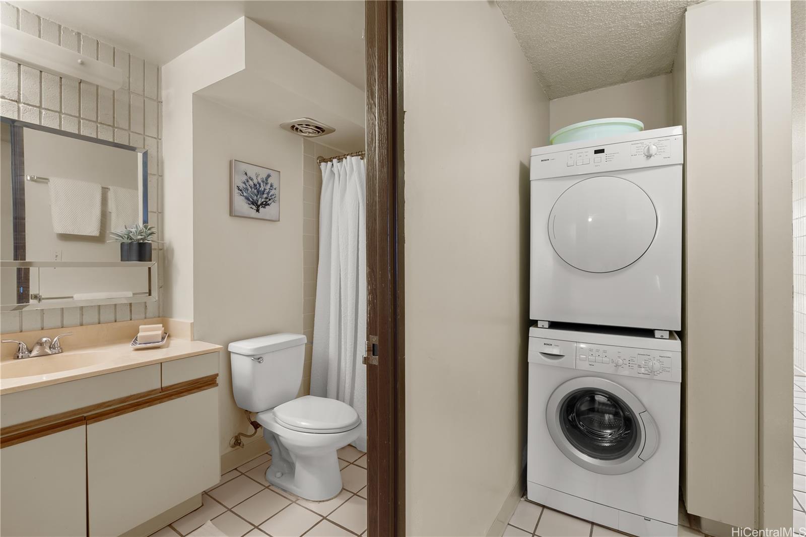 855 Makahiki Way  Unit 202