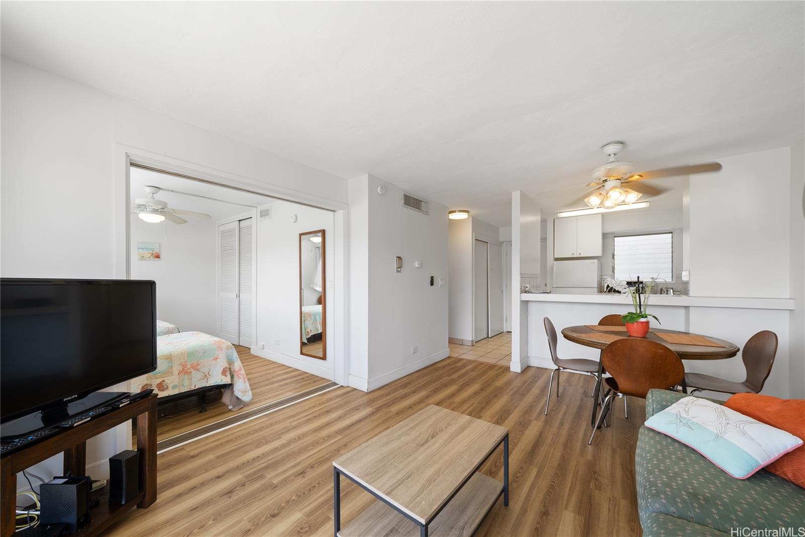 1909 Ala Wai Boulevard  Unit 804