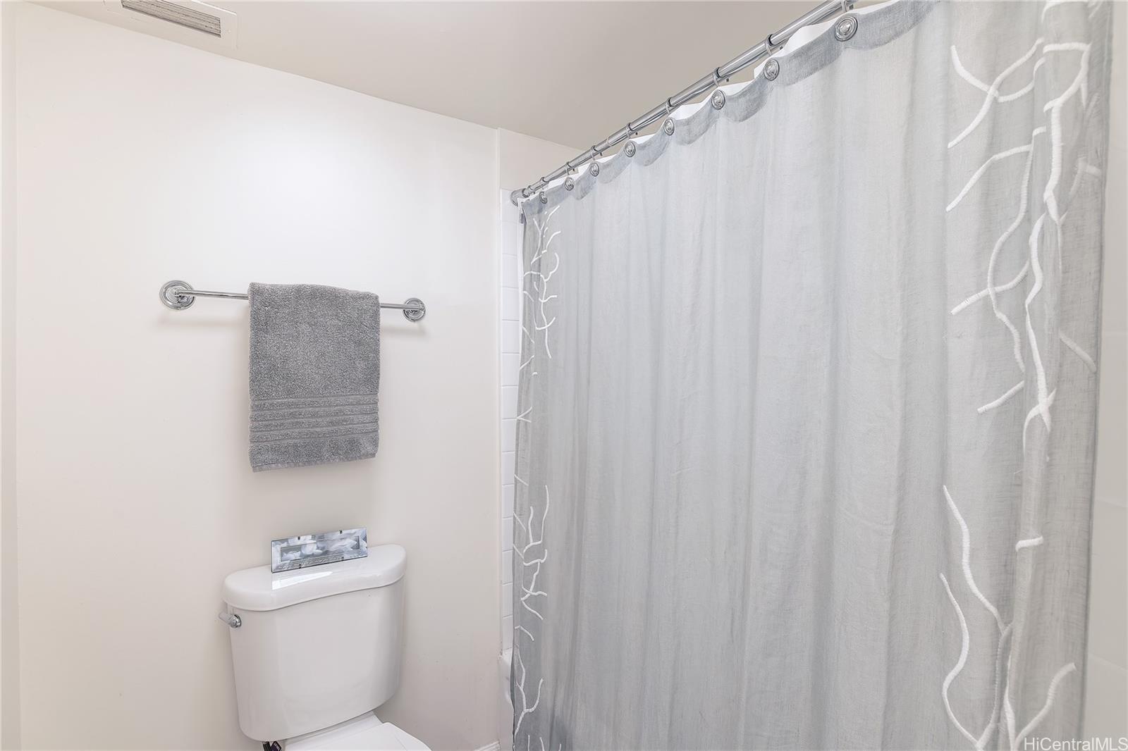 2499 Kapiolani Boulevard  Unit 801