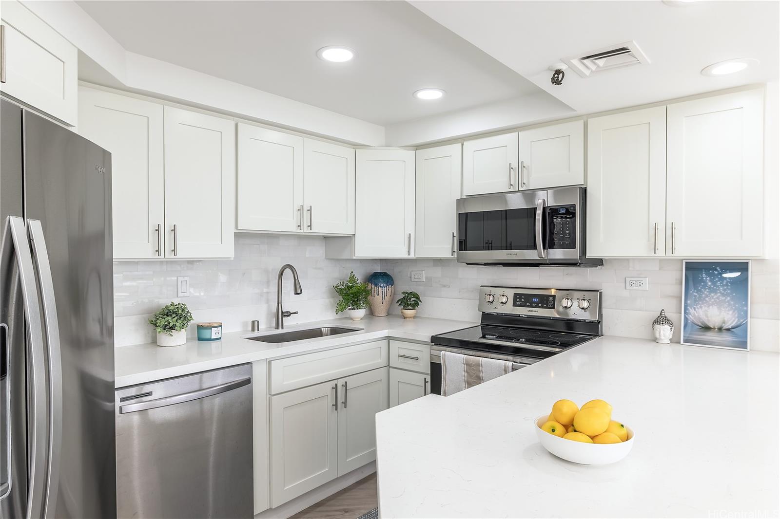 2499 Kapiolani Boulevard  Unit 801