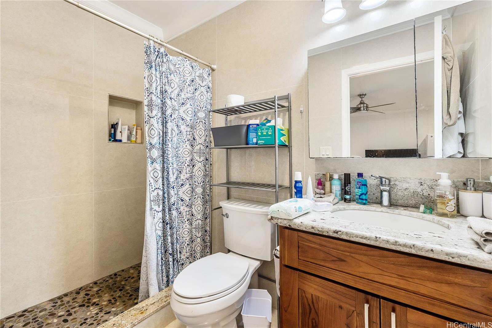2851 Kalihi Street  Unit A