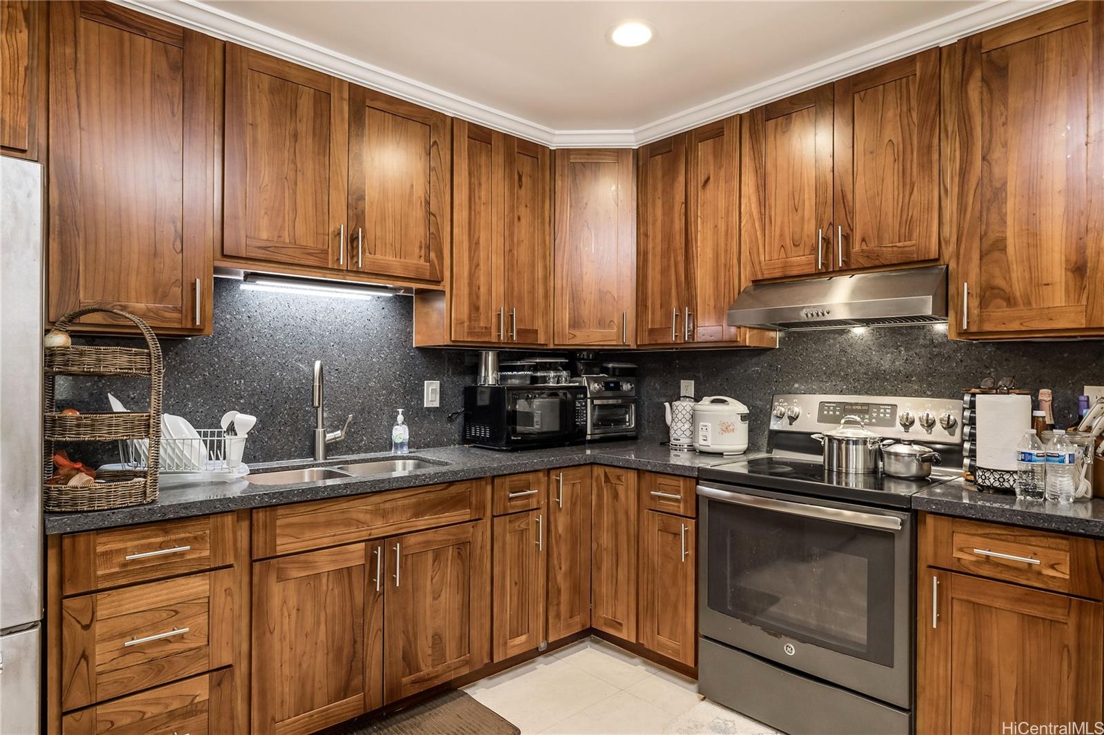 2851 Kalihi Street  Unit A