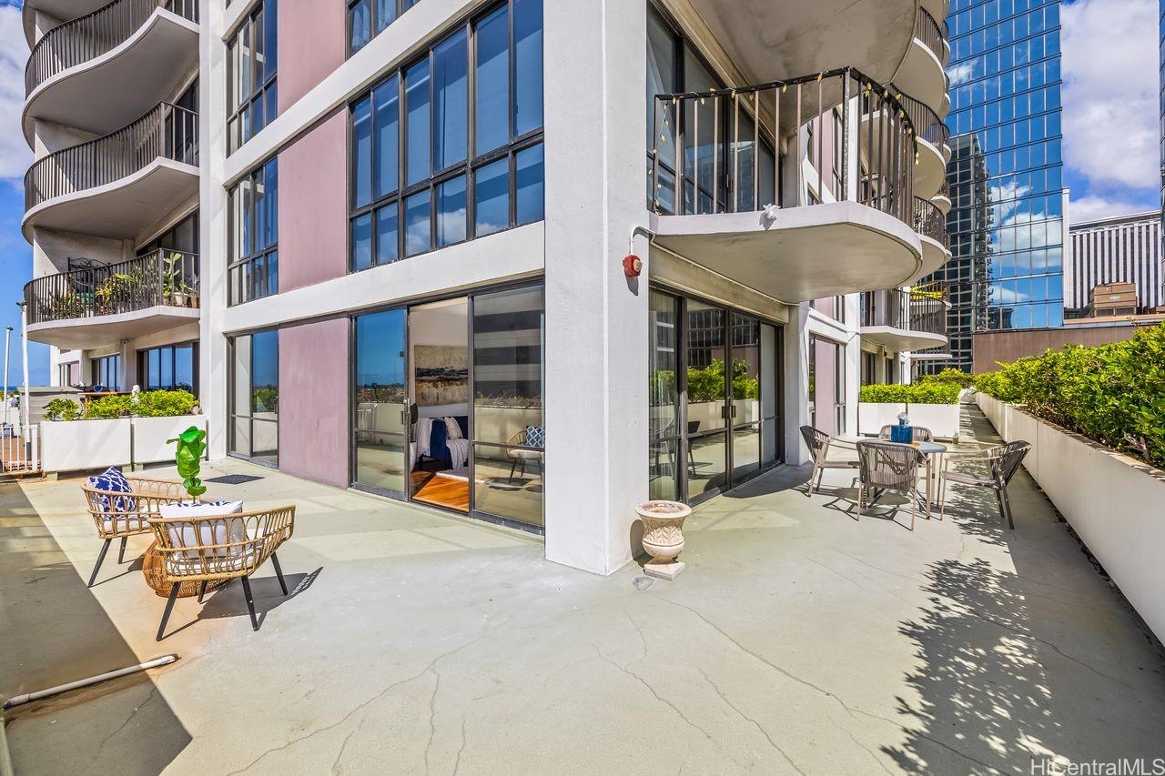 700 Richards Street  Unit 706
